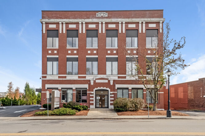 Pictures of Retail, Office property located at 21 E Main St, Westborough, MA 01581 for lease - image #1