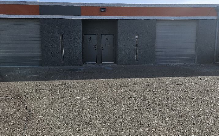 Pictures of Industrial property located at 2540 N 35th Ave, Phoenix, AZ 85009 for lease - image #1
