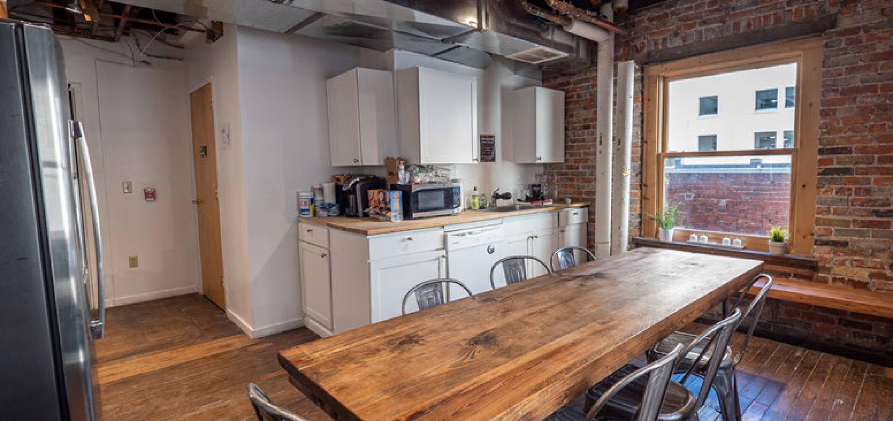 34 38 W Gay St, Columbus, OH 43215