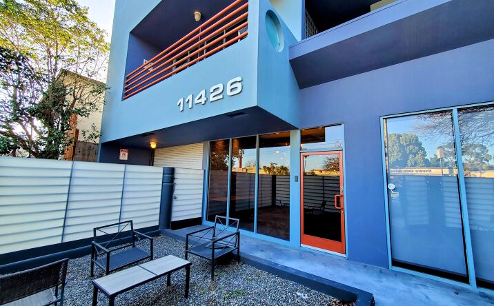 Pictures of Retail, Office property located at 11426 Ventura Blvd, Los Angeles, CA 91604 for lease - image #1