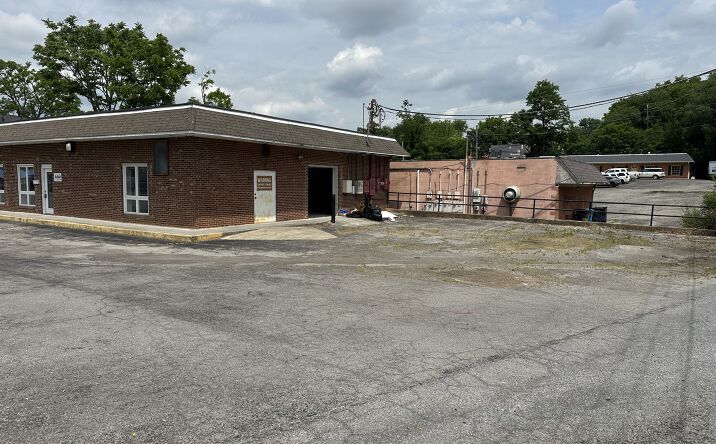 Pictures of Office property located at 1727 Peters Creek Rd, Roanoke, VA 24017 for lease - image #1