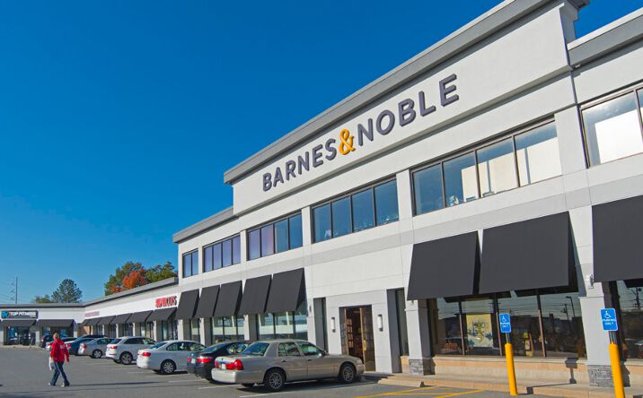 Pictures of Retail property located at 125 S Broadway, Salem, NH 03079 for lease - image #1