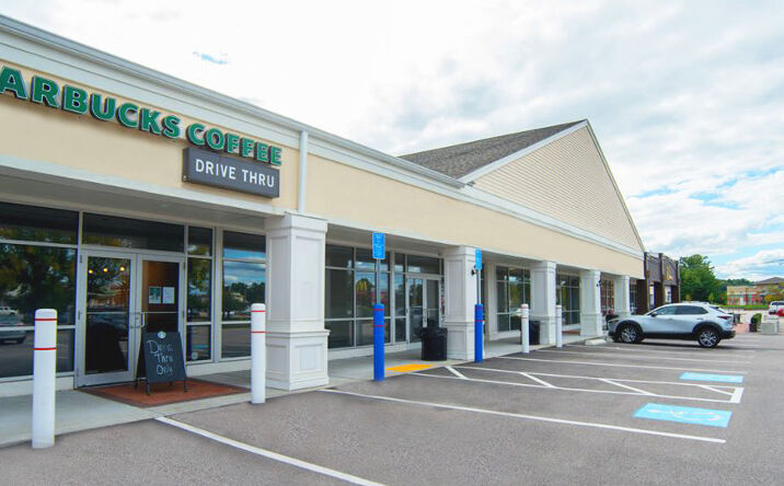Pictures of Retail property located at 400 Putnam Pike/Rte. 44, Smithfield, RI 02917 for sales - image #1
