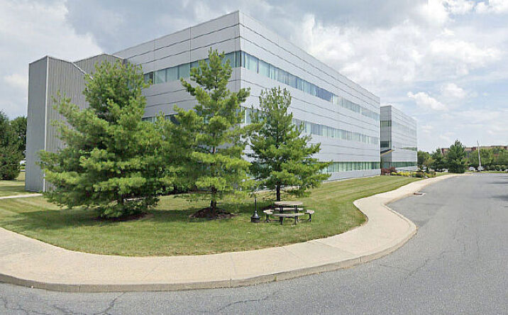 Pictures of Office property located at 3001 Emrick Blvd, Bethlehem, PA 18020 for lease - image #1