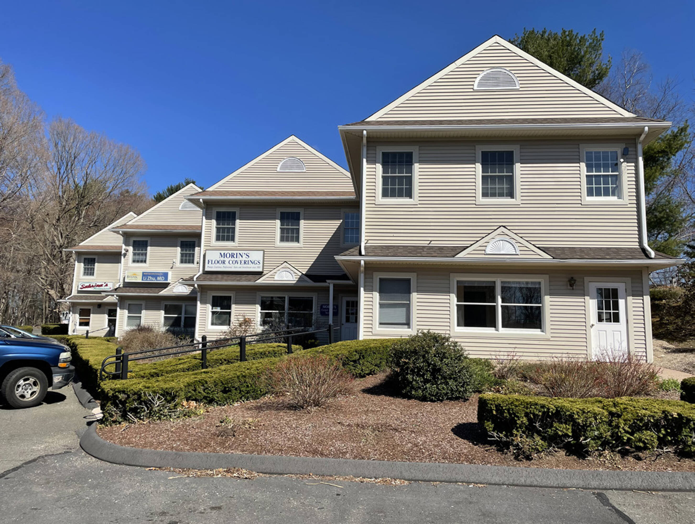 258 Spielman Hwy, Burlington, CT 06013 Retail Space for Lease 258