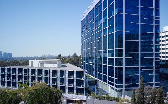Pictures of Retail, Restaurant property located at 9200-9220 Sunset Blvd, West Hollywood, CA 90069 for lease - image #1