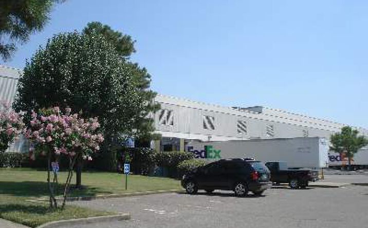 Pictures of Industrial property located at 4140 B F Goodrich Blvd, Memphis, TN 38118 for lease - image #1
