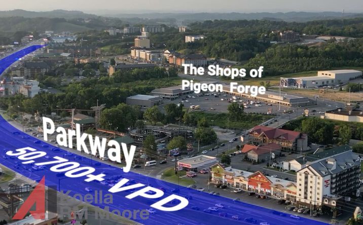 Pictures of Retail property located at 135 E Wears Valley Rd, Pigeon Forge, TN 37863 for lease - image #1