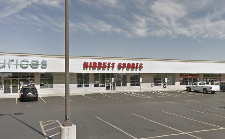 Pictures of Office, Retail, Restaurant property located at 1690 E Jackson, Macomb, IL 61455 for lease - image #1