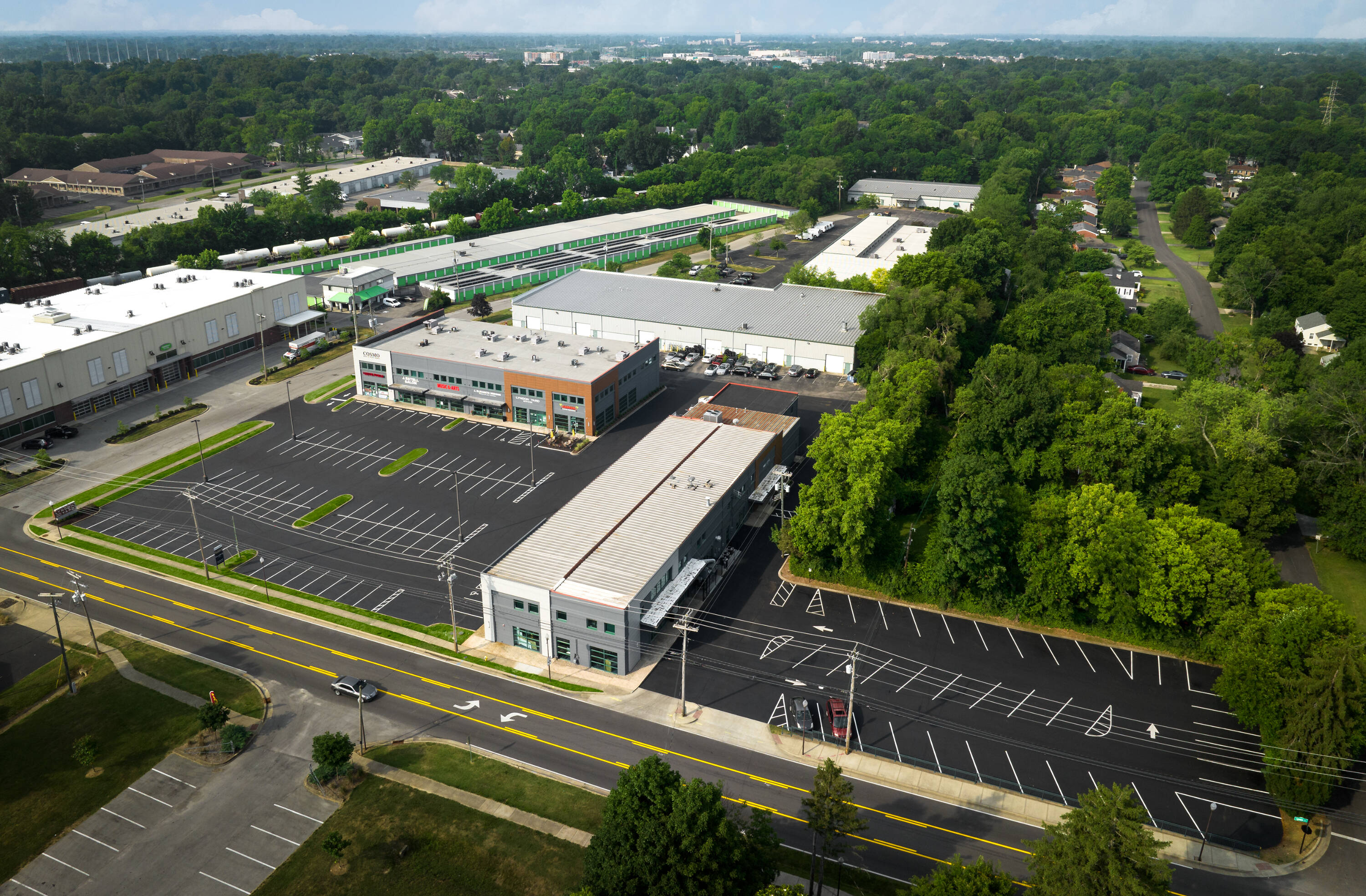 812 Lyndon Ln, Lyndon, KY 40222