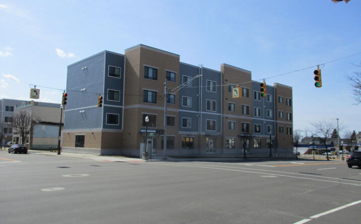 Pictures of Retail, Office property located at 225 W Ludington Avenue Units 31, Ludington, MI 49431 for lease - image #1