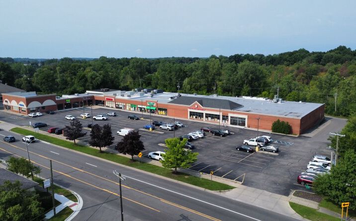 Pictures of Retail property located at 3232 Orchard Lake Rd, West Bloomfield Township, MI 48324 for lease - image #1