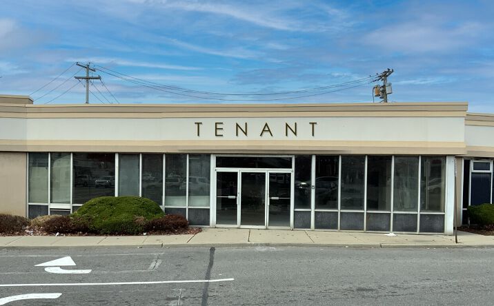 Pictures of Retail property located at 201 W Merrick Rd, Valley Stream, NY 11580 for lease - image #1
