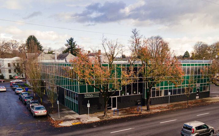 Pictures of Office property located at 1700 SE 11th, Portland, OR 97214 for lease - image #1