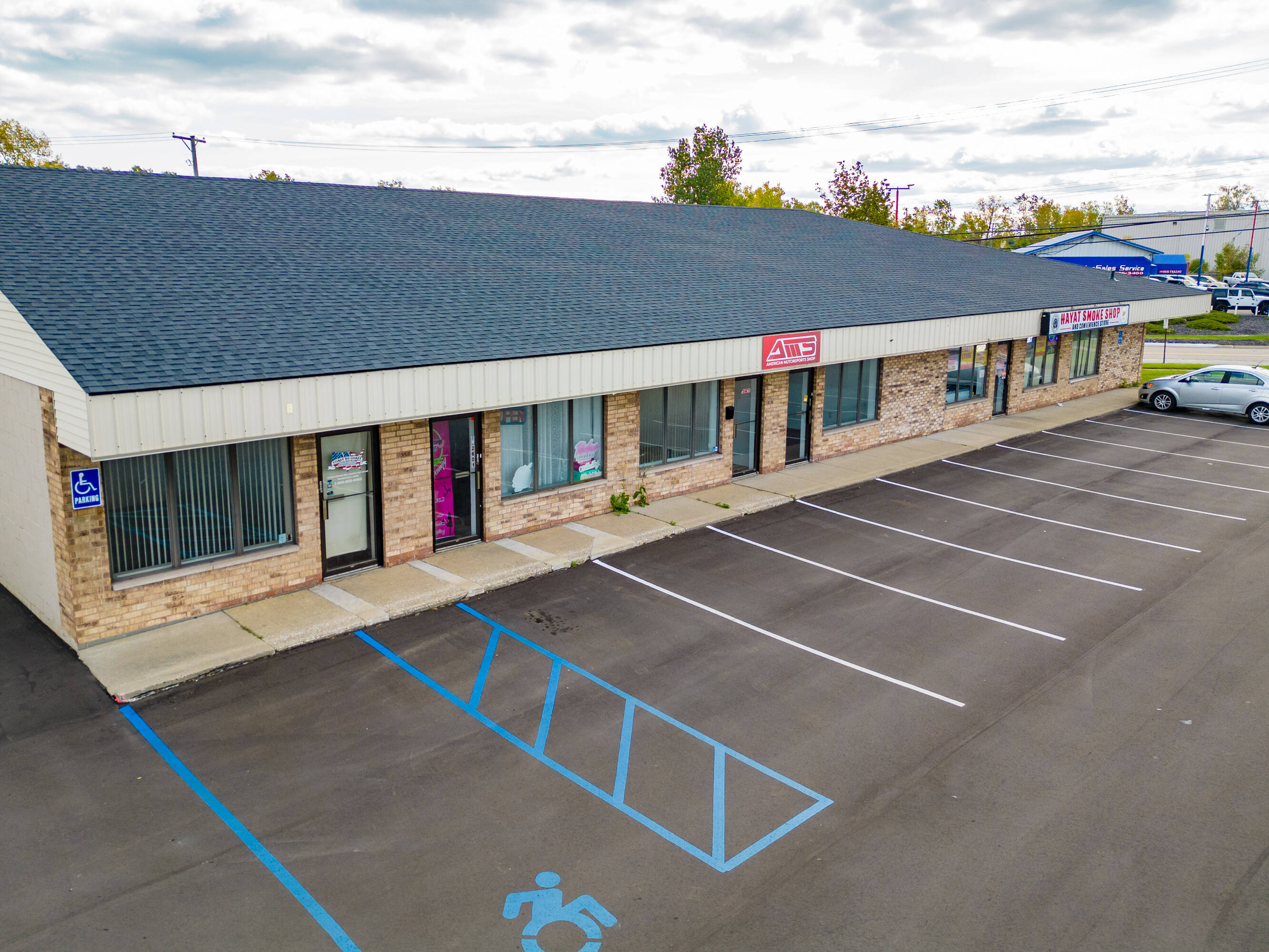 1455514647 Frazho Rd & 2601026126 Groesbeck, Warren, MI 48089