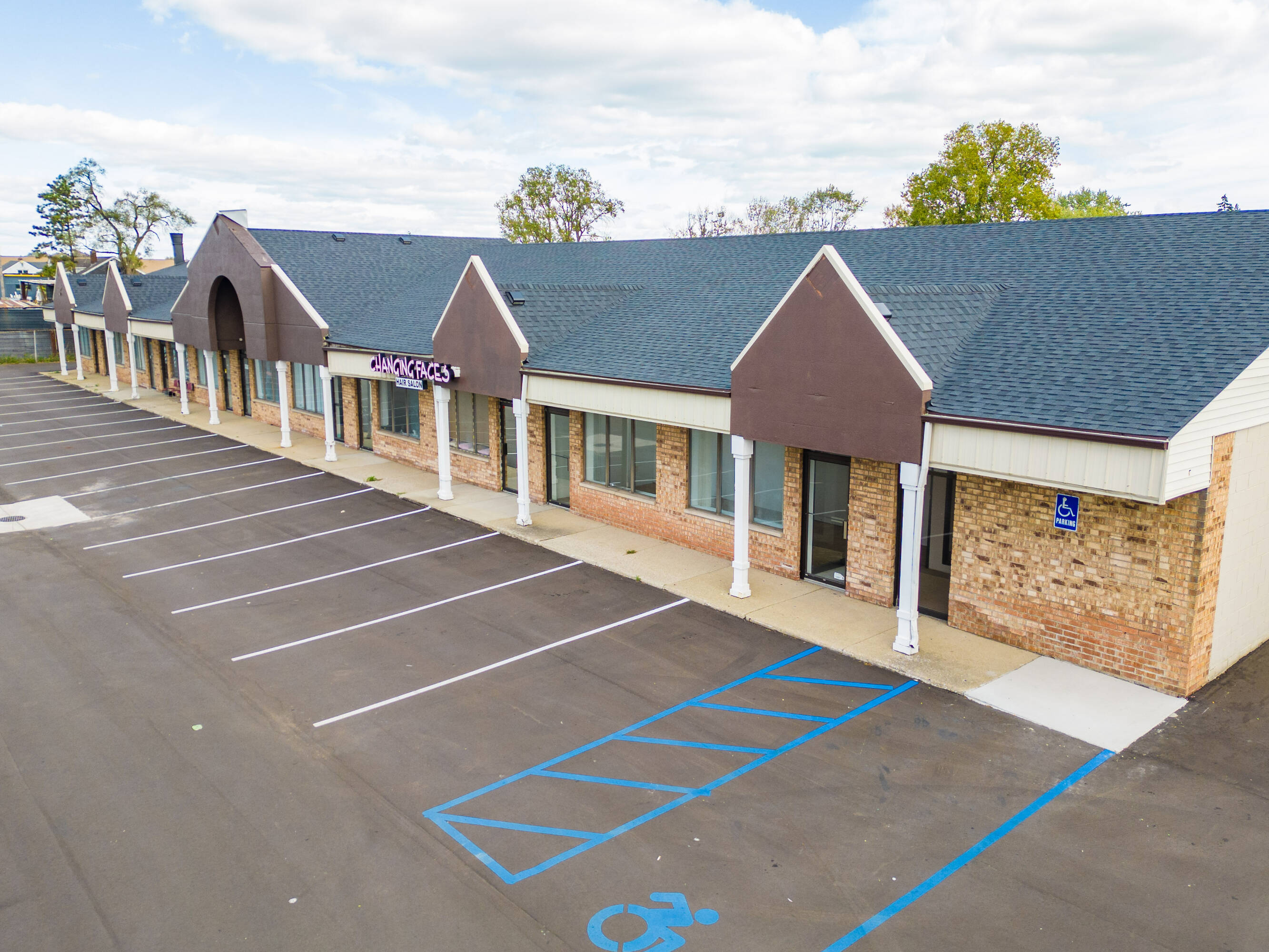 1455514647 Frazho Rd & 2601026126 Groesbeck, Warren, MI 48089