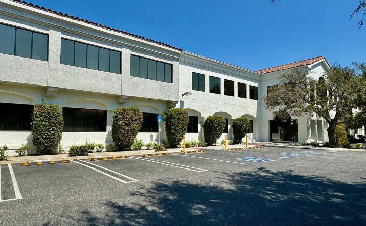 Pictures of Office property located at 351 Rolling Oaks Drive, Thousand Oaks, CA 91361 for lease - image #1