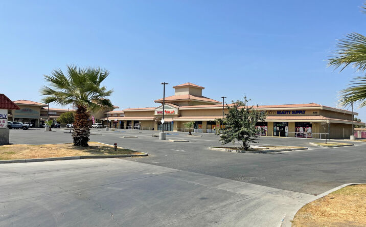 Pictures of Retail property located at 333 Union Ave, Bakersfield, CA 93307 for lease - image #1