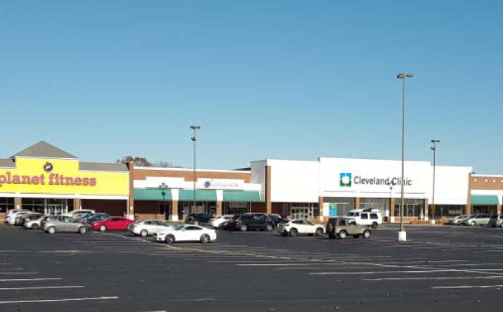 Pictures of Retail property located at 857 Graham Rd, Cuyahoga Falls, OH 44221 for lease - image #1