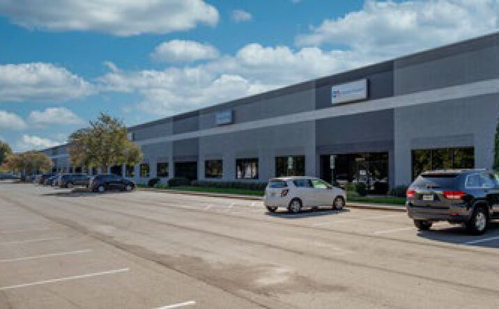 Pictures of Industrial property located at 5900 Northwoods Business Pkwy, Charlotte, NC 28269 for lease - image #1