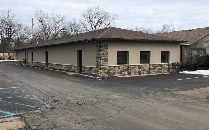 Pictures of Office property located at 5770 Highland Rd, Waterford Twp, MI 48327 for lease - image #1