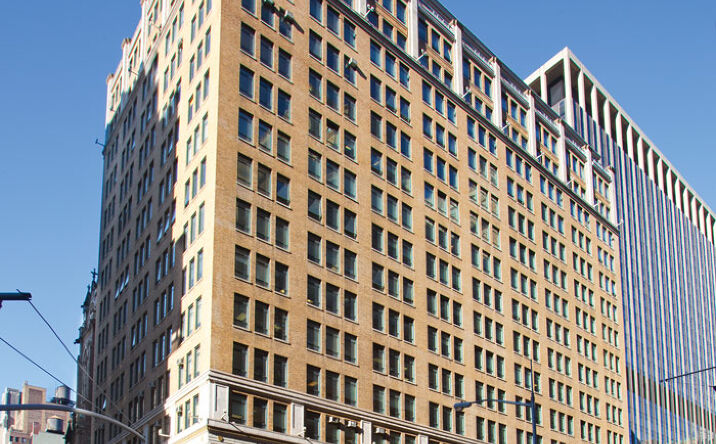 Pictures of Retail, Office property located at 370 7th Ave, New York, NY 10001 for lease - image #1