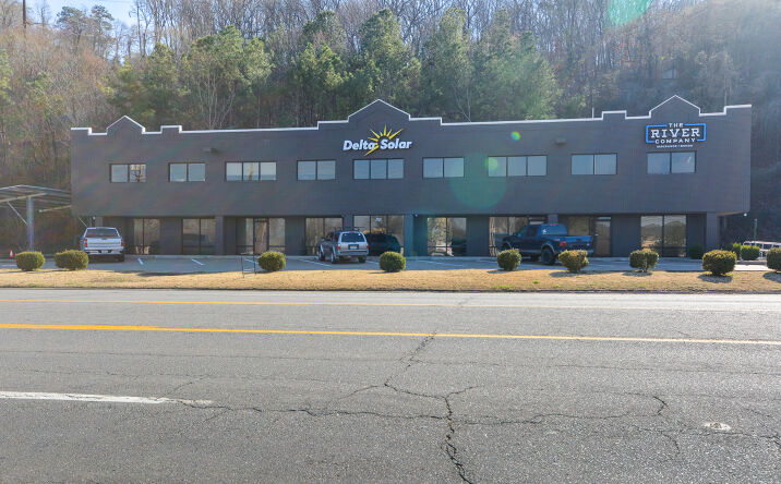Pictures of Office property located at 2725 Cantrell Rd, Little Rock, AR 72202 for lease - image #1