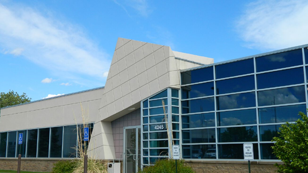 4245 S 143rd St, Omaha, NE 68137 Office Space for Lease SW PLAZA
