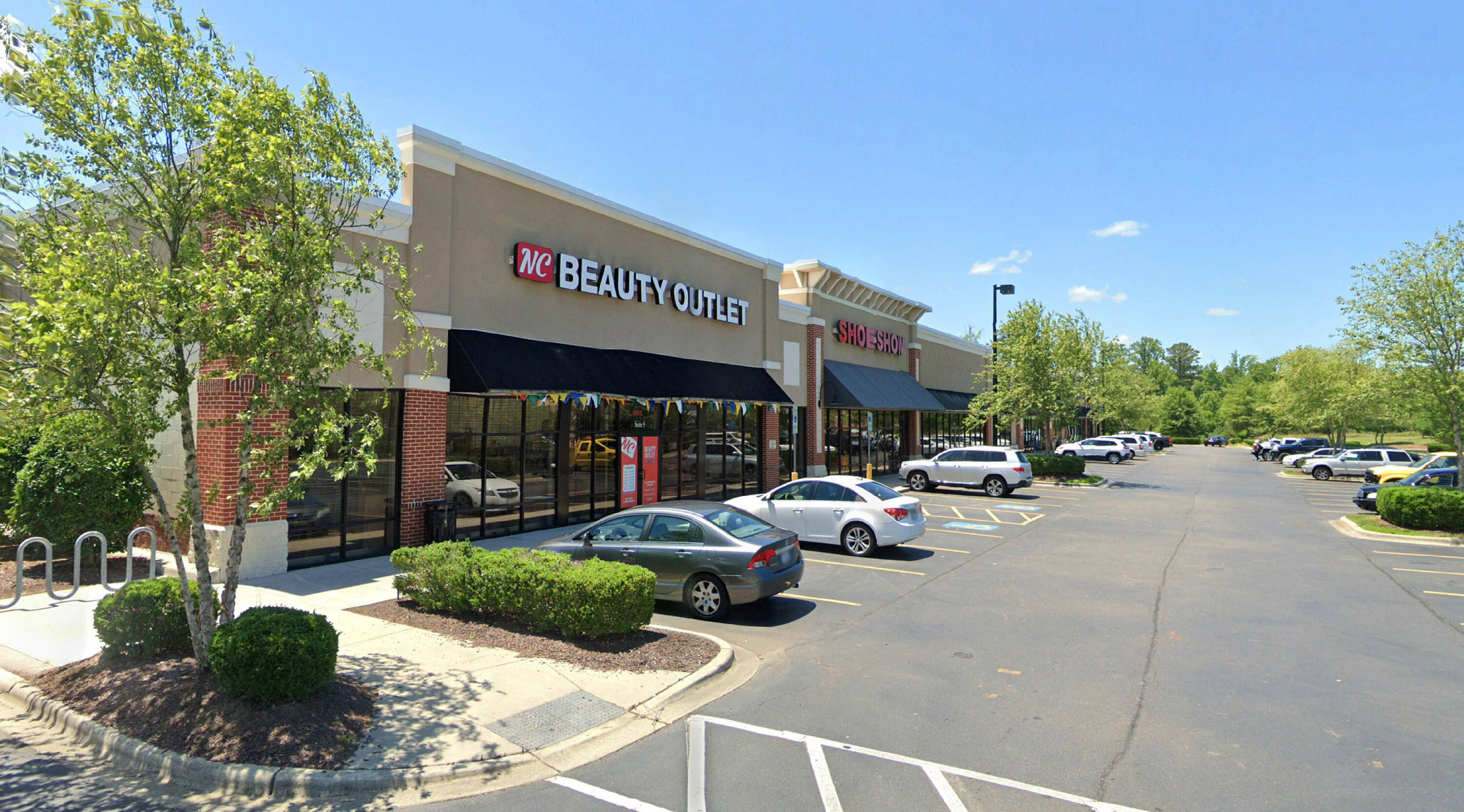 1525 Glenn School Rd, Durham, NC 27704