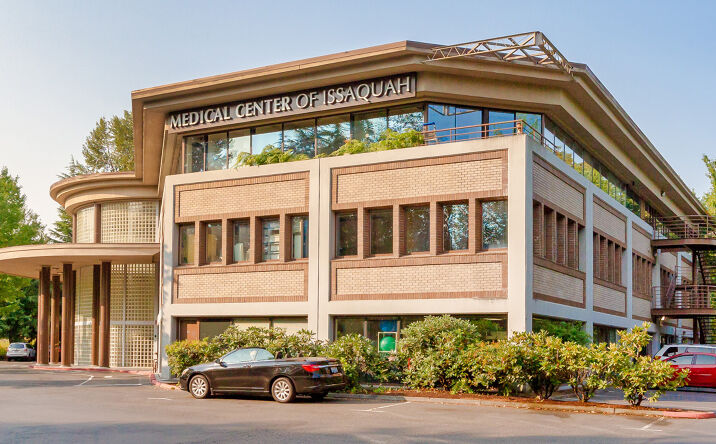Pictures of Office property located at 450 NW Gilman Blvd, Issaquah, WA 98027 for lease - image #1