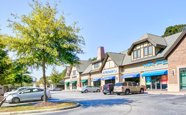 Pictures of Retail property located at 201 Harbison Blvd, Columbia, SC 29212 for lease - image #1