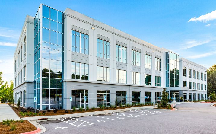 Pictures of Retail, Office, Restaurant property located at 4000 Paramount Parkway, Morrisville, NC 27560 for lease - image #1