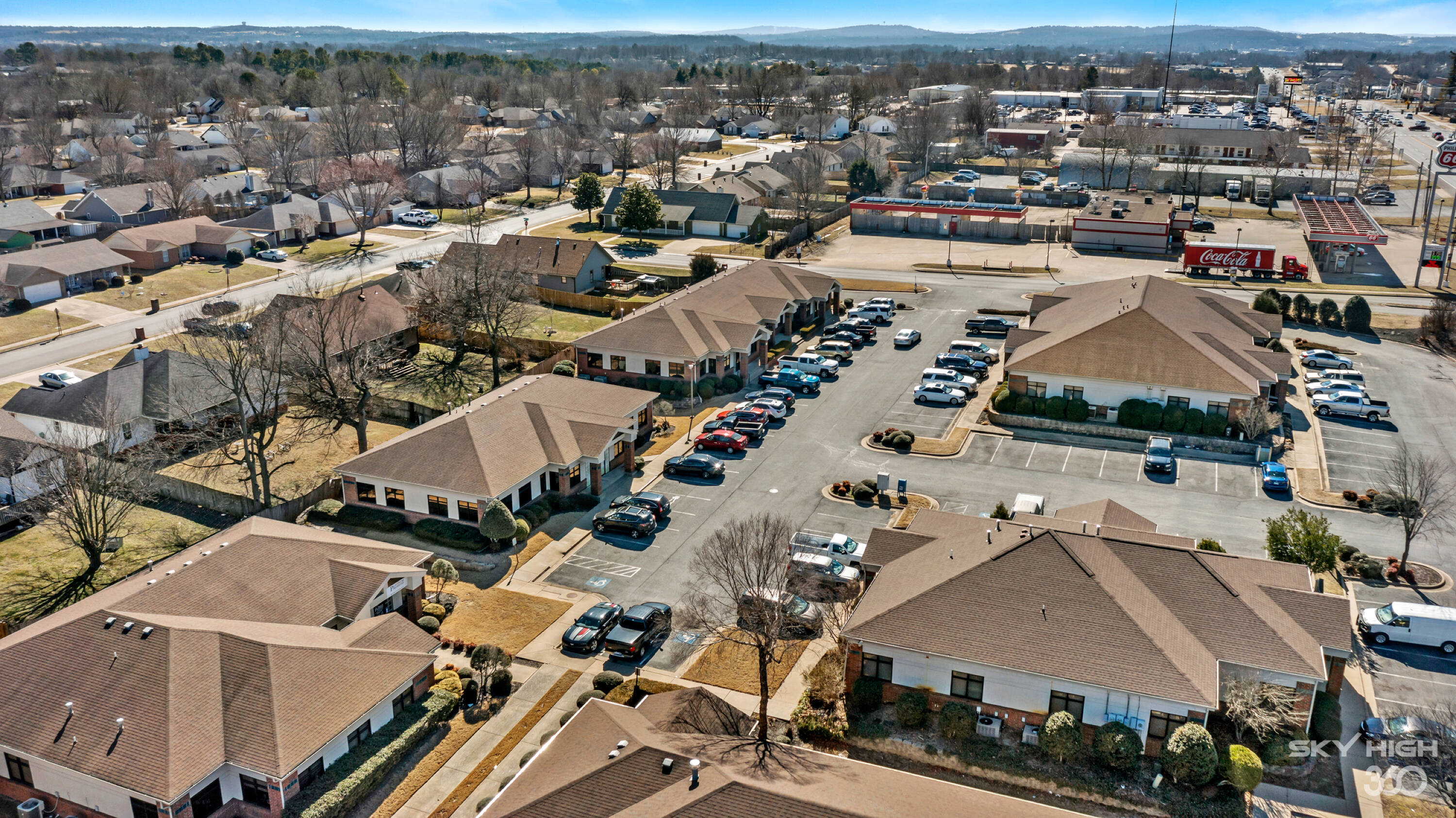 3291 S Thompson St, Springdale, AR 72764