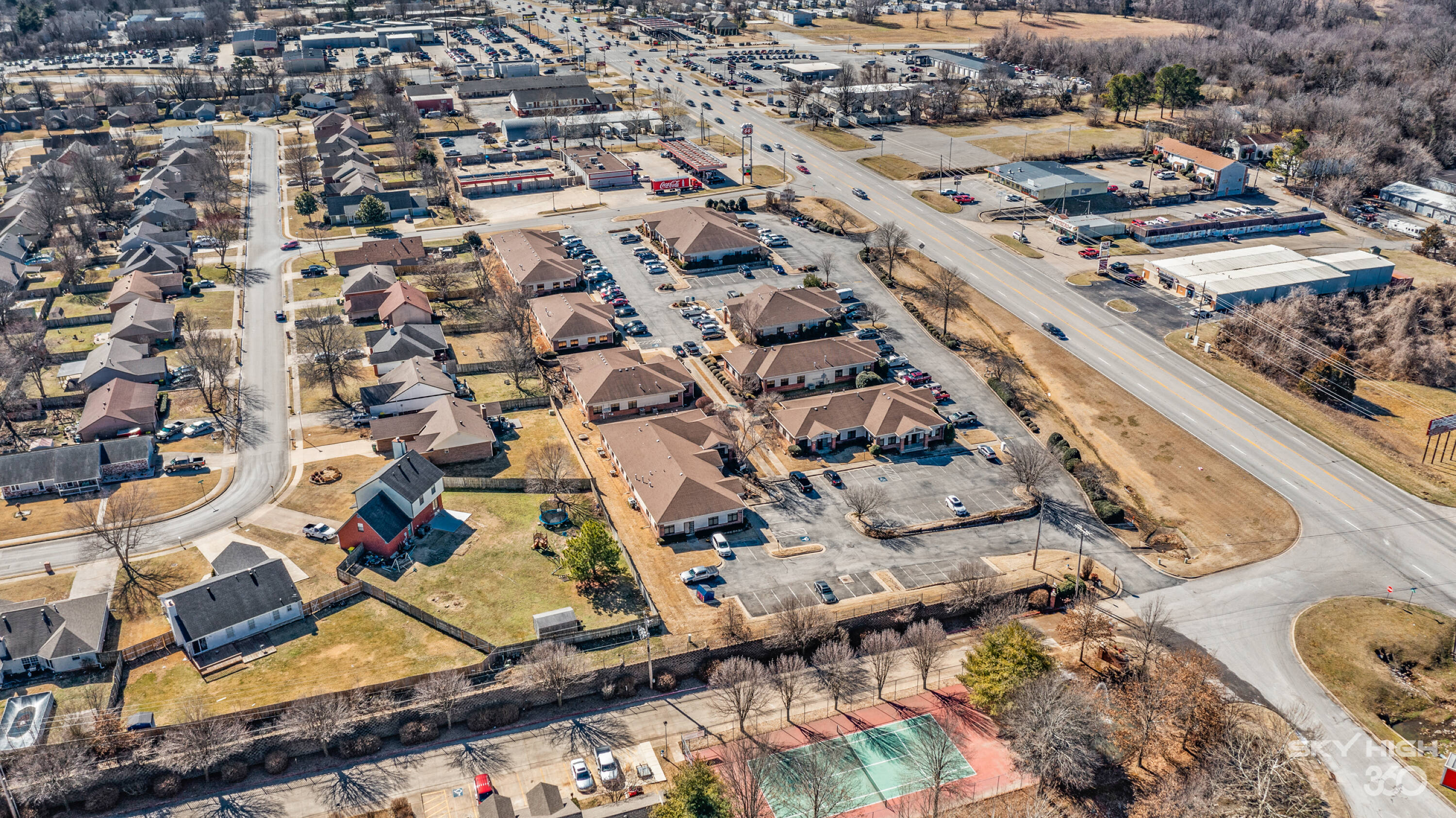 3291 S Thompson St, Springdale, AR 72764