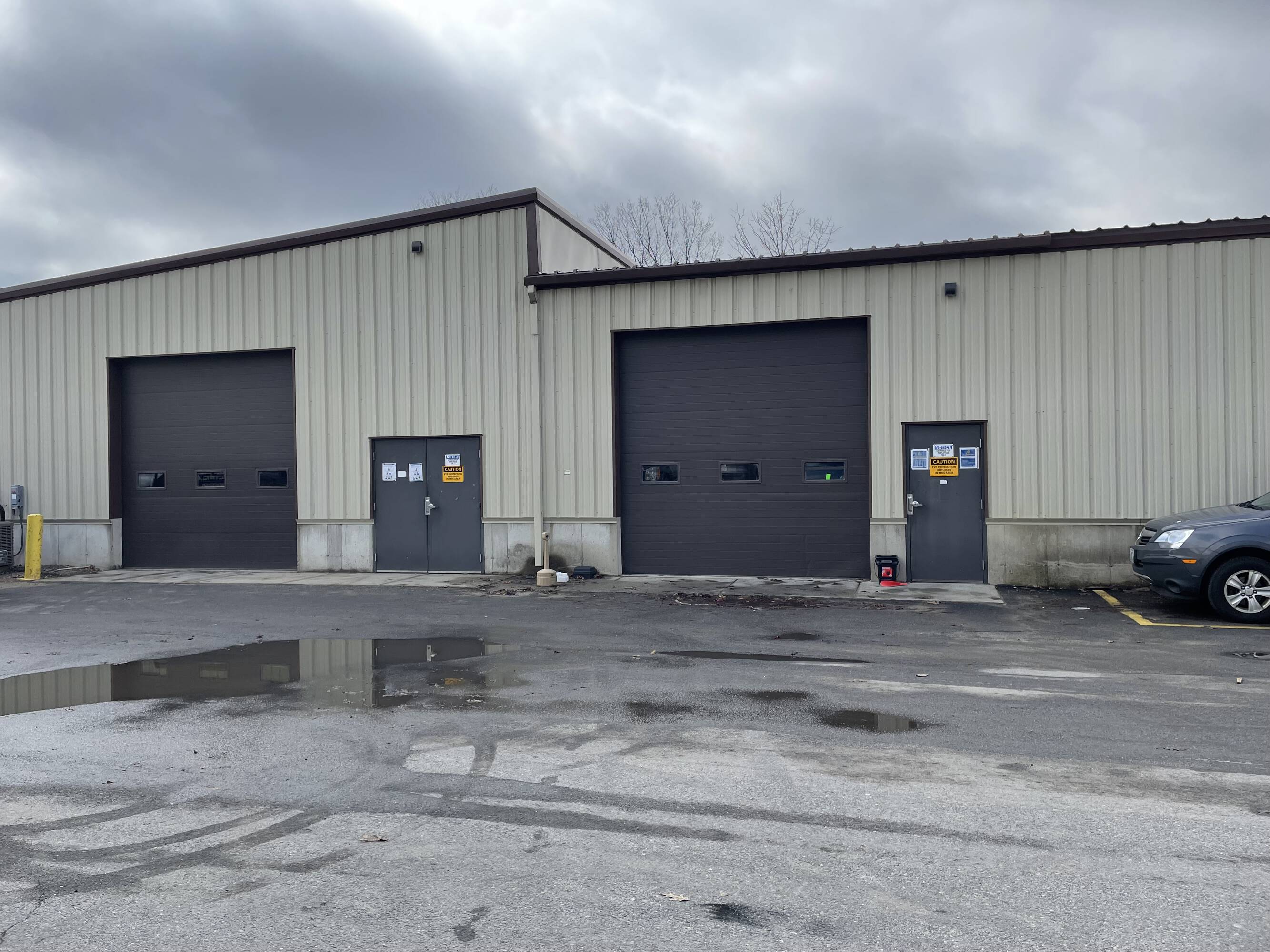 807 Sterling Rd, Lancaster, MA 01523