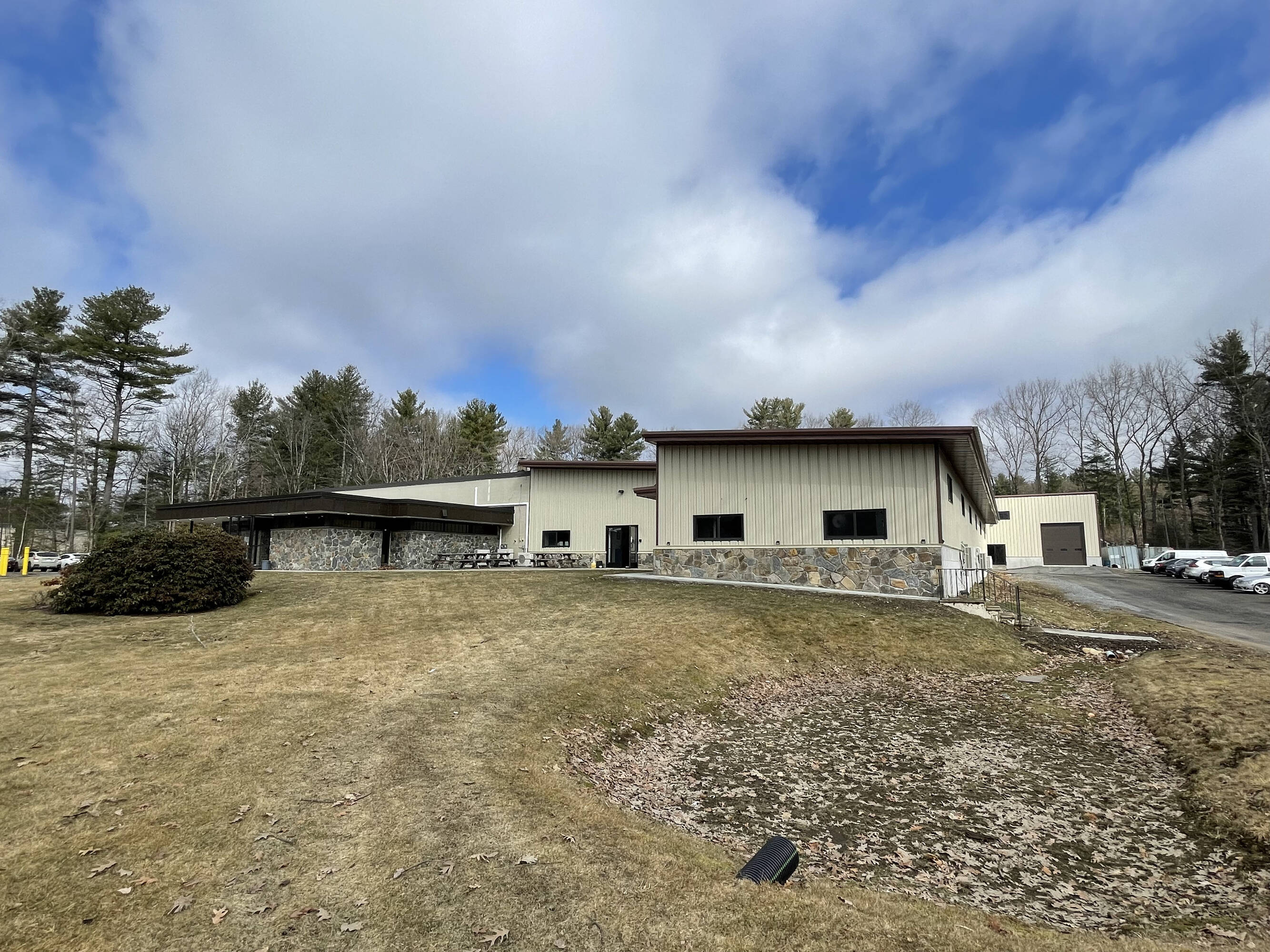 807 Sterling Rd, Lancaster, MA 01523