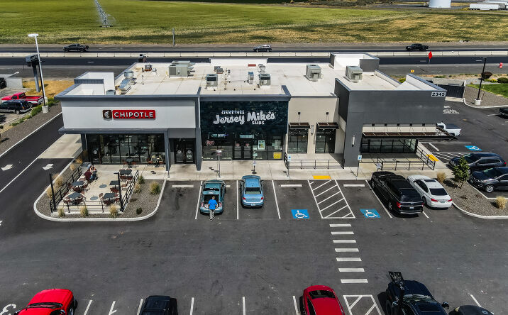 Pictures of Retail property located at 2345 Maiers Rd, Moses Lake, WA 98837 for lease - image #1