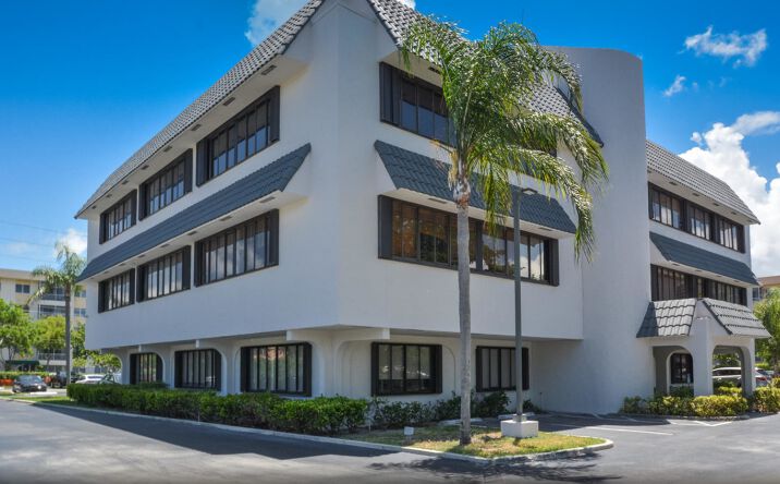 Pictures of Office property located at 200 W Palmetto Park Rd, Boca Raton, FL 33432 for lease - image #1
