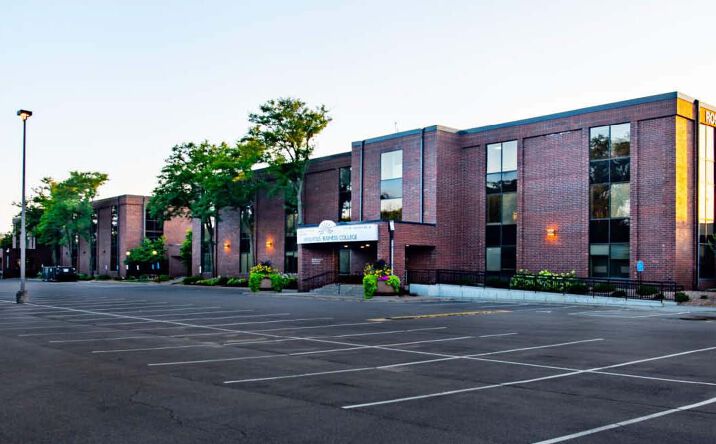 Pictures of Office property located at 1711 County B Rd W, Roseville, MN 55113 for lease - image #1