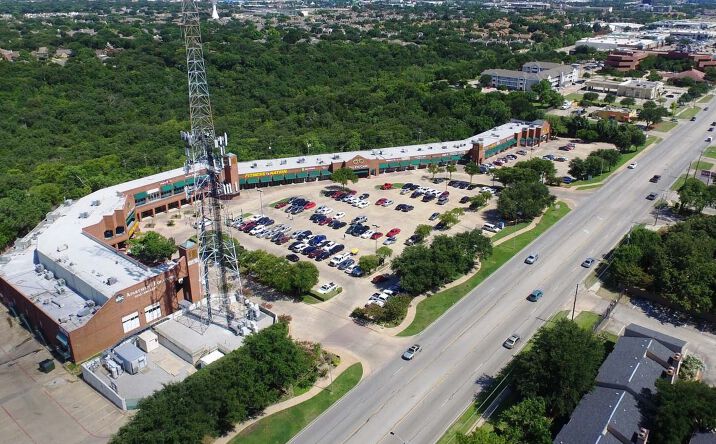 Pictures of Retail property located at 2301 N Collins St, Arlington, TX 76011 for lease - image #1