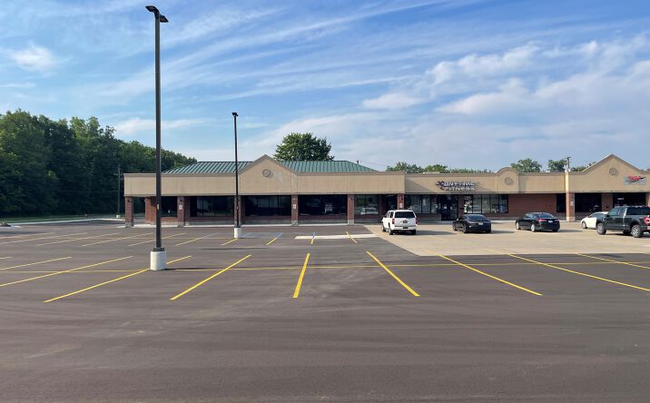 Pictures of Retail property located at 24605 Gibraltar Rd, Flat Rock, MI 48134 for lease - image #1