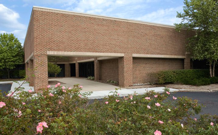 Pictures of Office property located at 39111 Six Mile Rd, Livonia, MI 48152 for lease - image #1