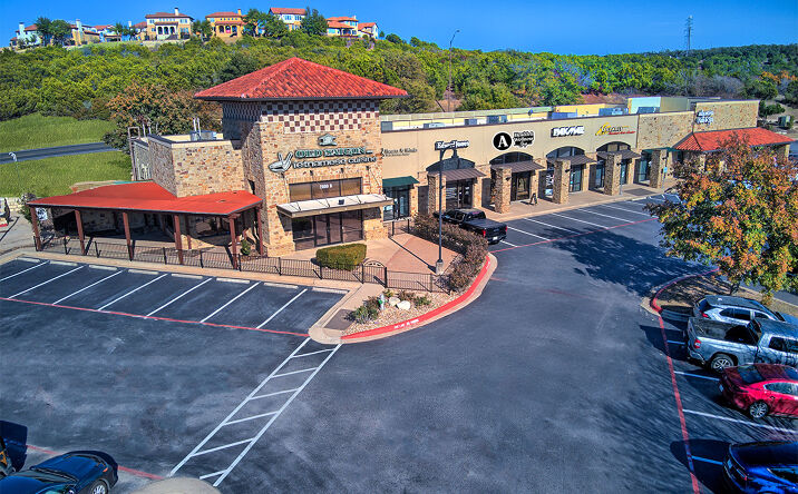 Pictures of Retail property located at 2900 N Quinlan Park Rd, Austin, TX 78732 for lease - image #1