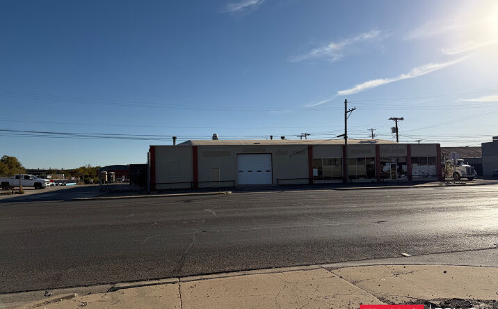 Pictures of Retail property located at 321 19th St, Lubbock, TX 79401 for lease - image #1