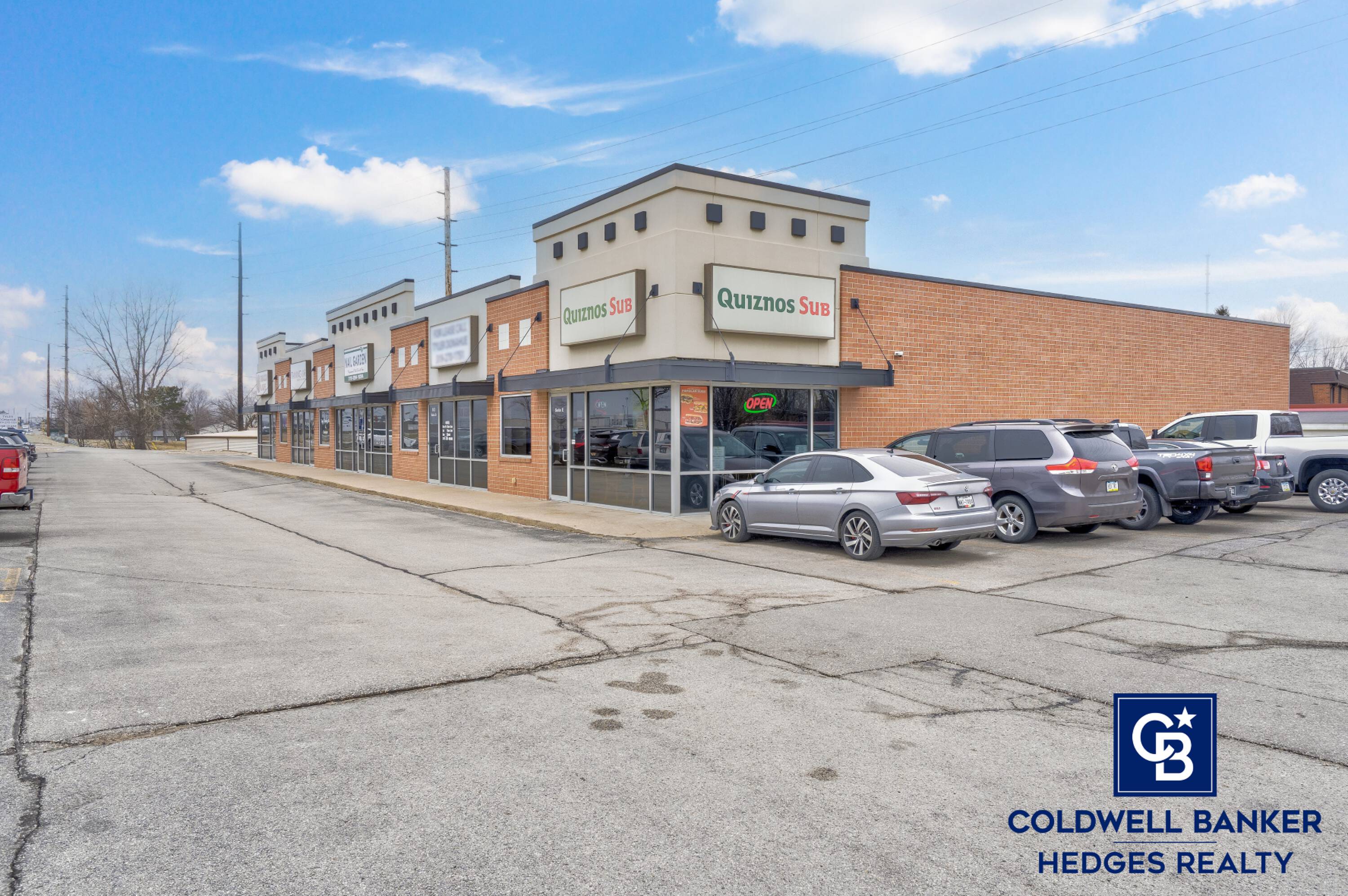 600 Blairs Ferry Rd NE, Cedar Rapids, IA 52402