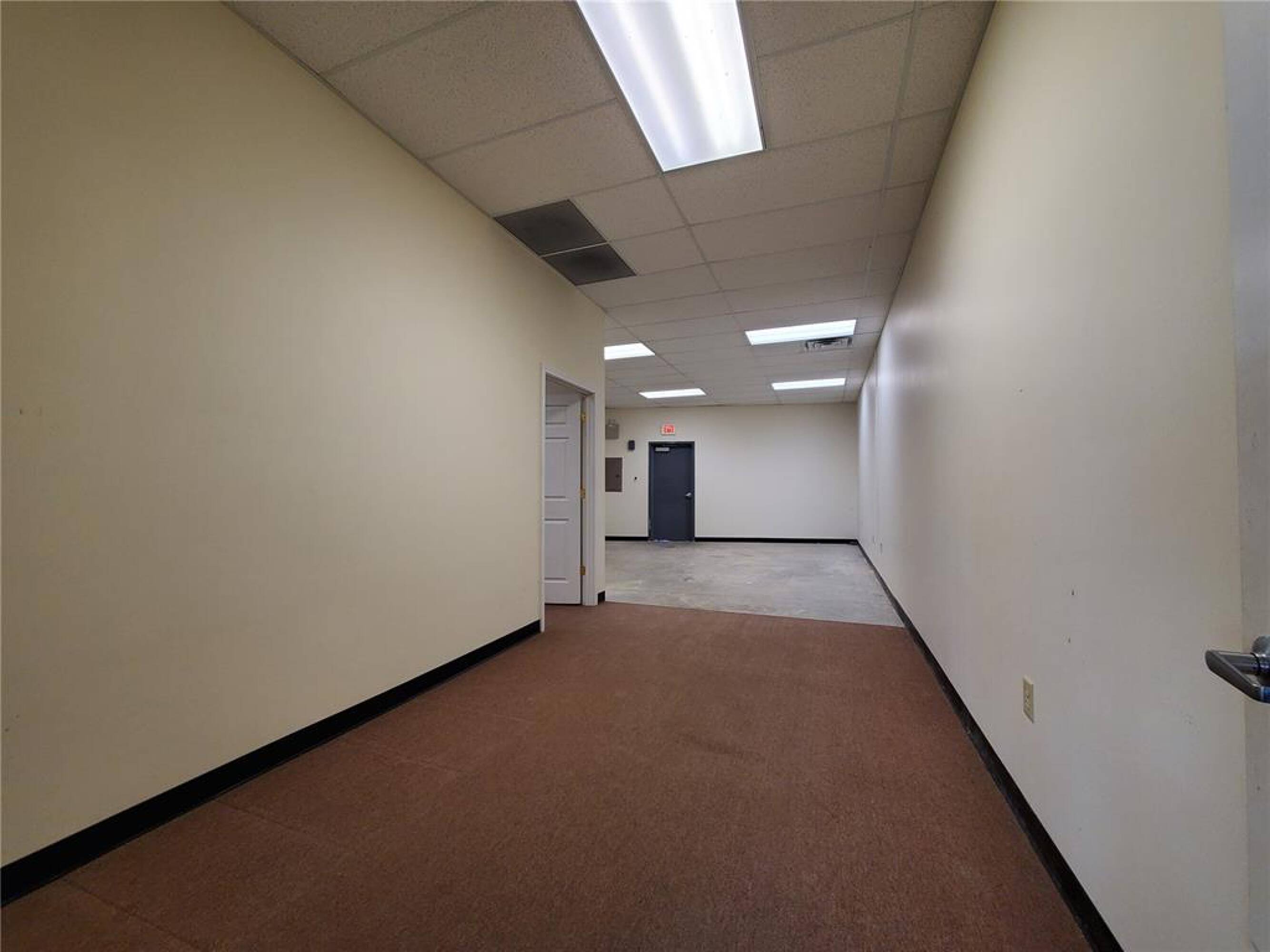 600 Blairs Ferry Rd NE, Cedar Rapids, IA 52402 | Crexi.com