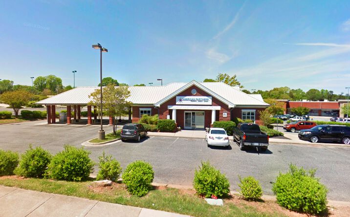 Pictures of Retail property located at 4636 W Market St, Greensboro, NC 29407 for lease - image #1