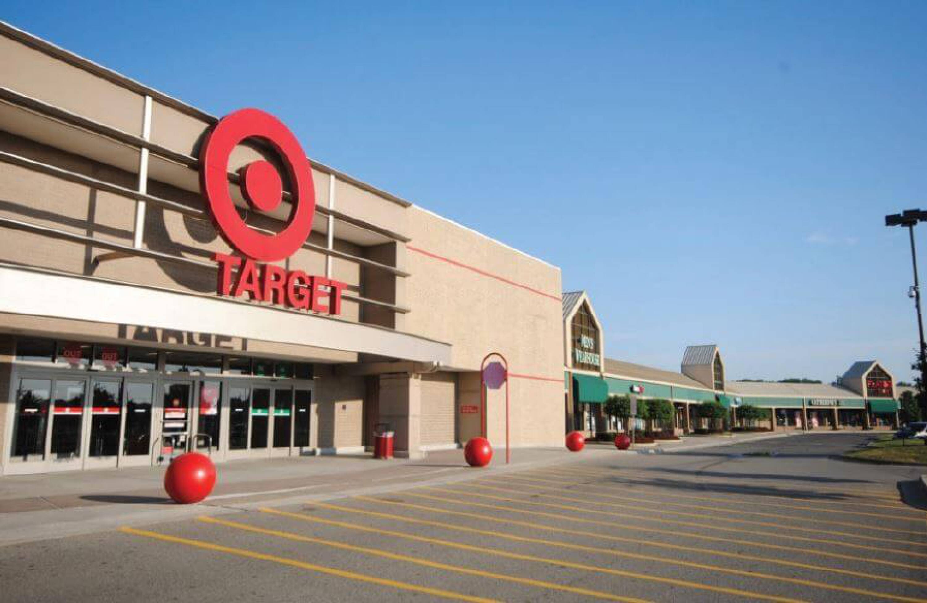 13301 Hall Rd, Utica, MI 48315