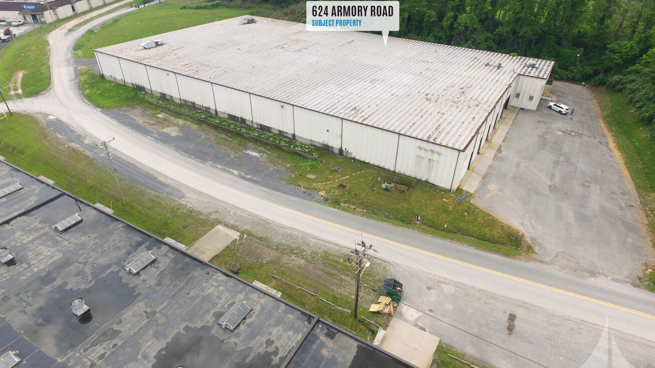 624 Armory Rd, Barstow, CA 92311