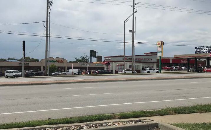 Pictures of Retail property located at 7101-7121 NW Barry Road, Kansas City, MO 64151 for lease - image #1